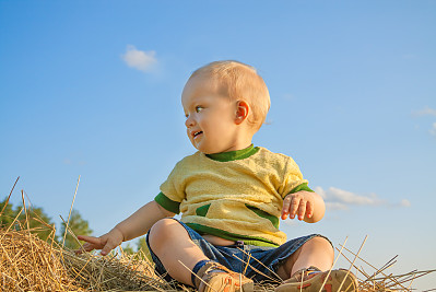 屬龍的寶寶取名宜用哪些字？
