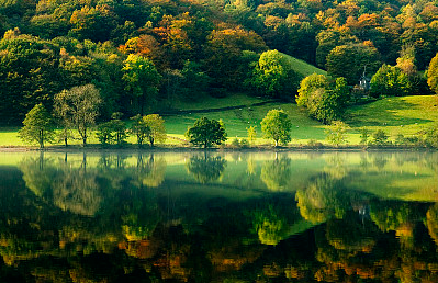 一聽很很陽光吉利微信名字(4個字網(wǎng)名)