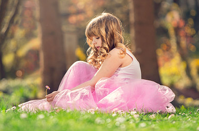 姓金的女孩孩名字大全，五行屬金的女孩名字可用字