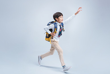 越念越好聽的龍年男孩名字分享，配任何姓氏都可！