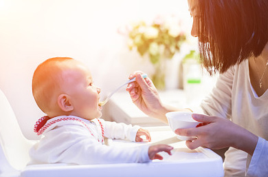 黃姓女孩名字精選丨姓黃女孩漂亮有涵養的名字