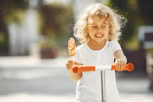 姓趙有創(chuàng)意的名字男,趙姓好聽稀少的男孩名字兩個(gè)字
