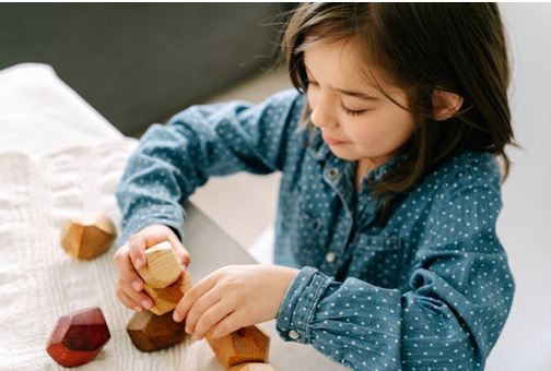 女孩起名,女孩帶木字漂亮有涵養的名字有哪些？